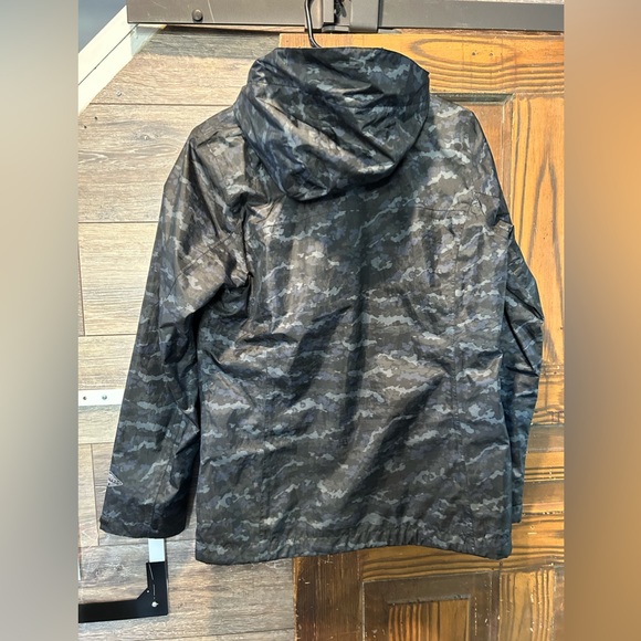 Columbia Rain Jacket - Picture 4 of 4